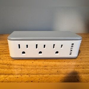 Belkin 3-Outlet Mini Travel/Portable Surge Protector with 2 USB ports
